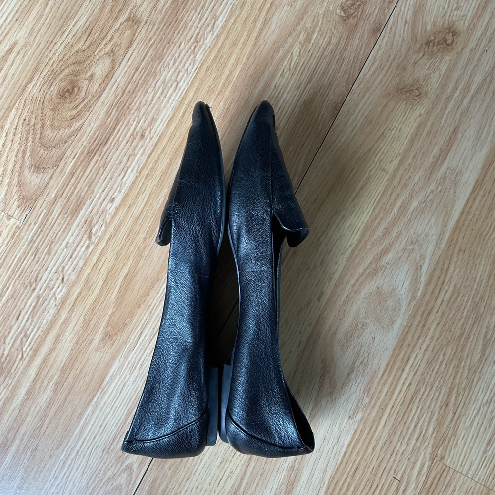 Essex Lane El-Aleanor Black Leather Pointy Loafers Size 7.5 M - Picture 5 of 9